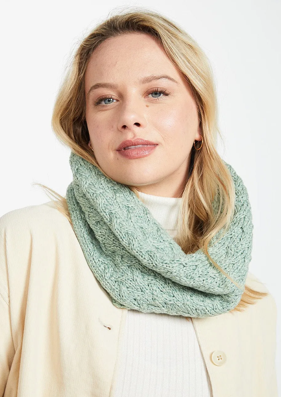 Aran Infinity Cable Scarf | Mint