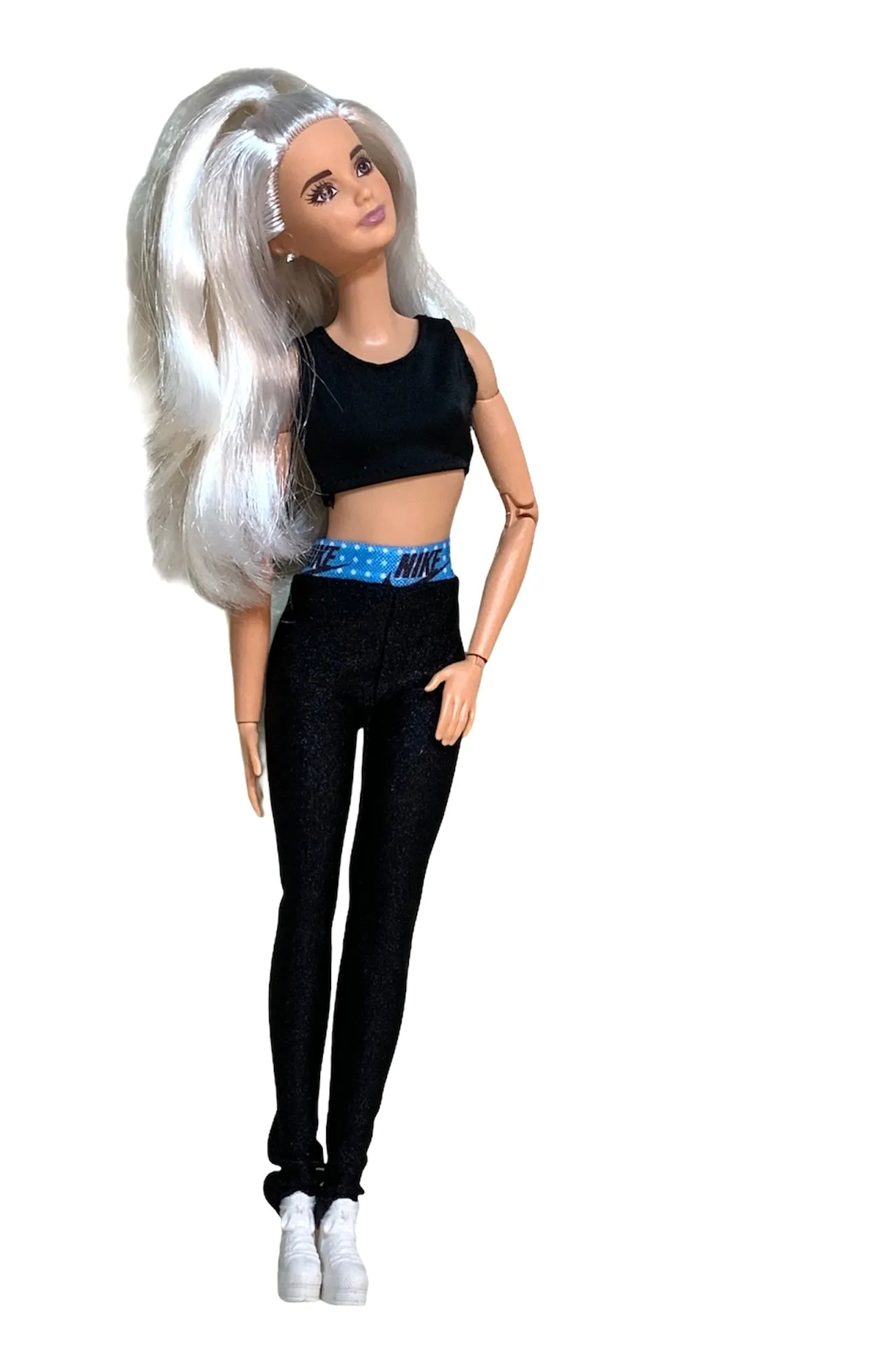 Black leggings for Barbie dolls