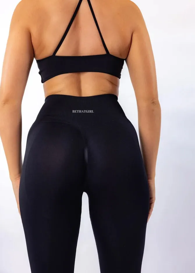 Black Signature Scrunch Leggings