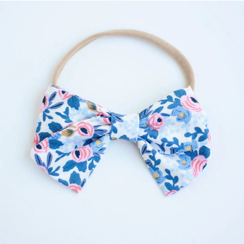 Classic Hair Bow Clip Or Headband / Rosa In Periwinkle