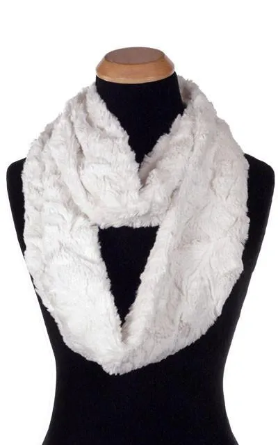 Infinity Scarf - Cuddly Faux Furs