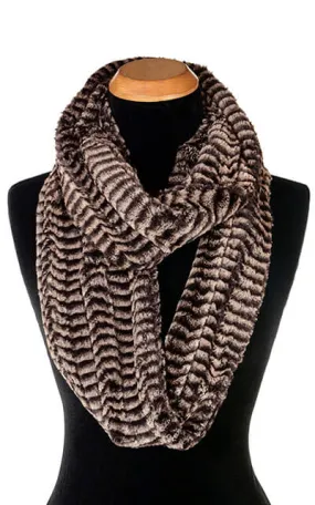 Infinity Scarf - Luxury Faux Fur in 8mm