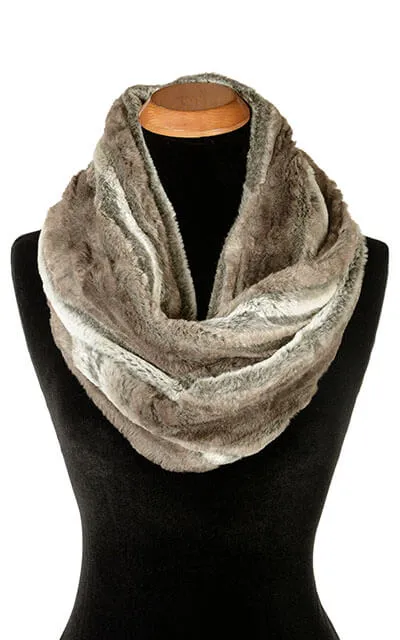 Infinity Scarf - Plush Faux Fur in Willows Grove