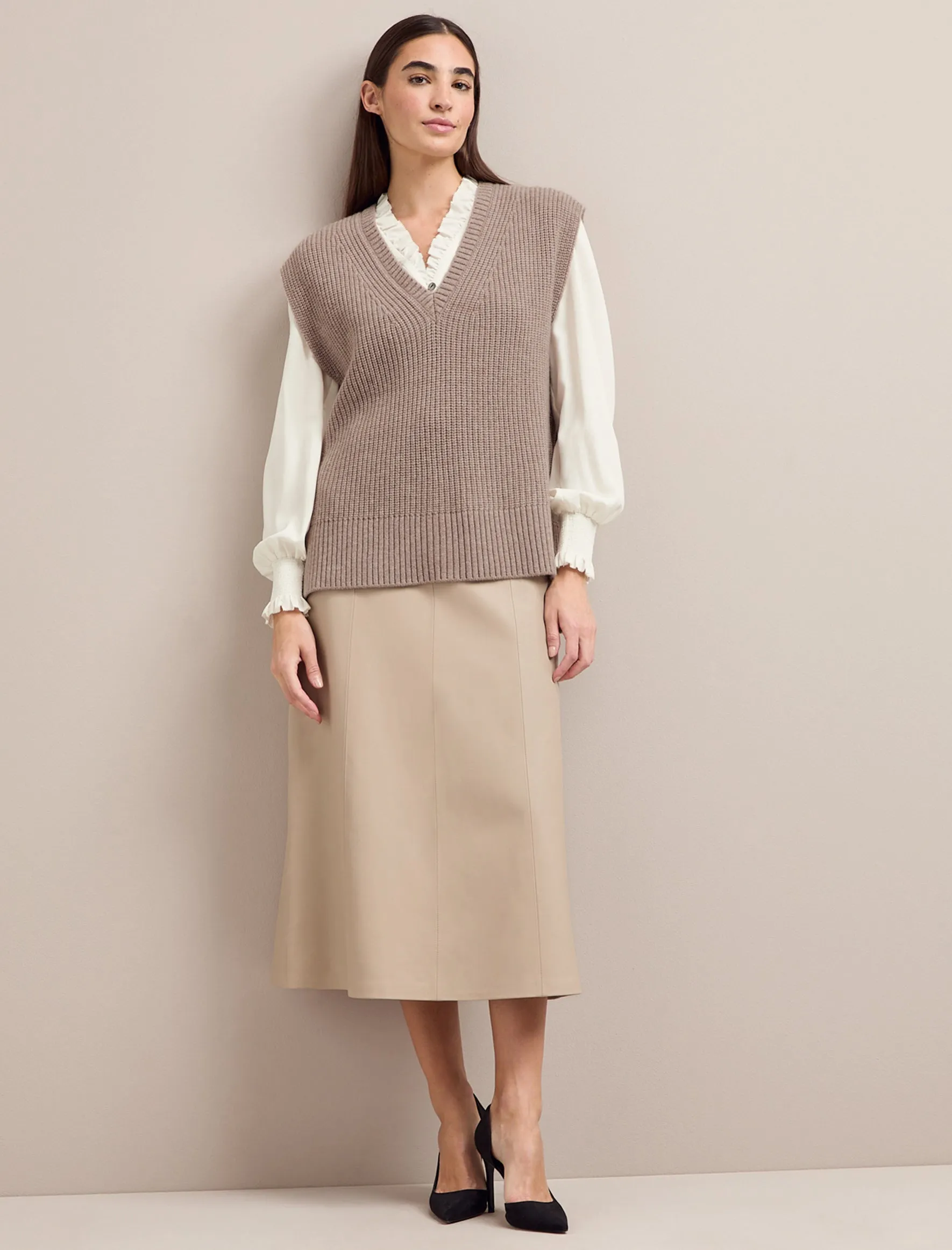 Janice Cashmere Blend V Neck Sleeveless Jumper - Taupe