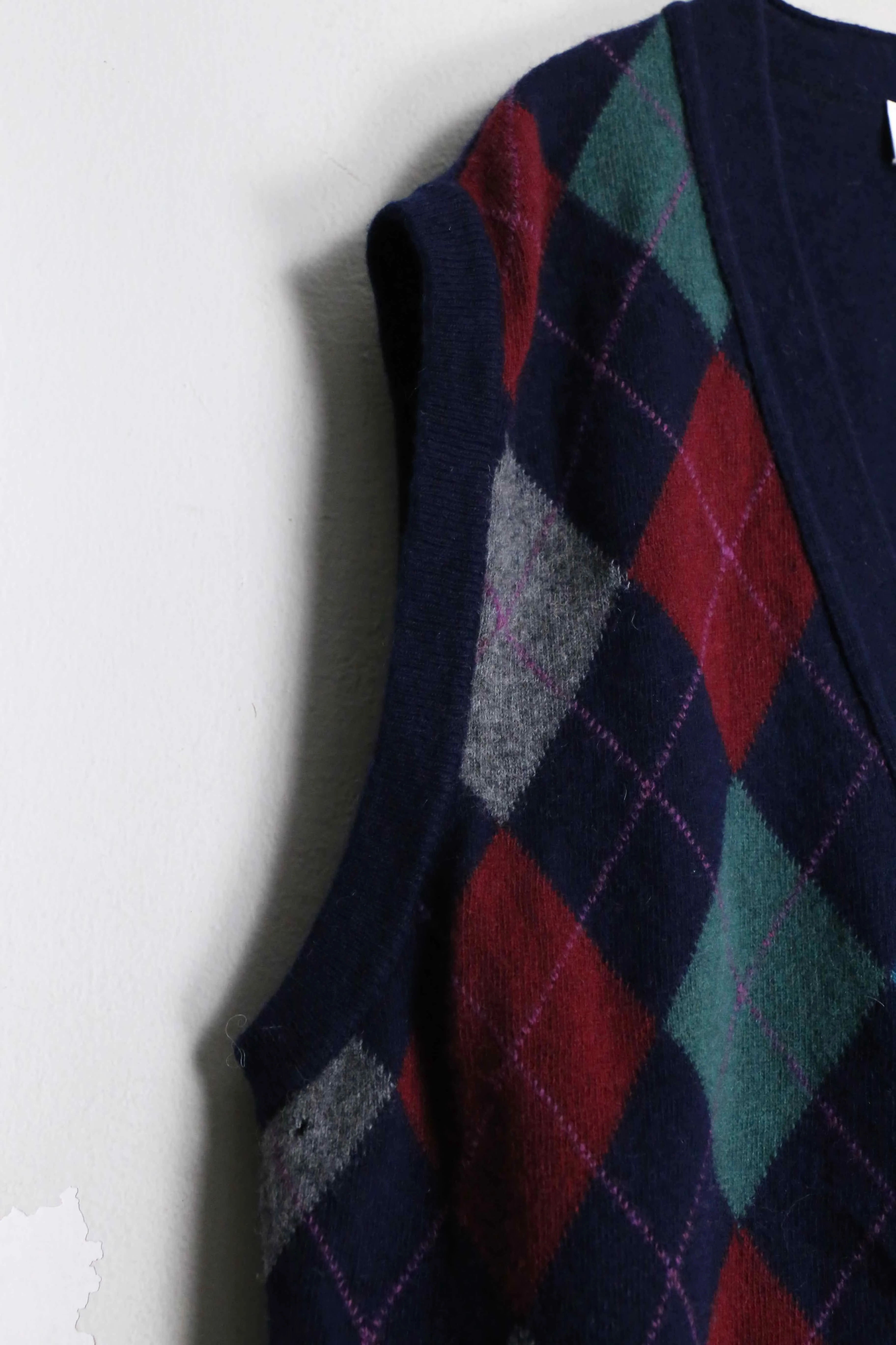 mulch color argyle check knit vest