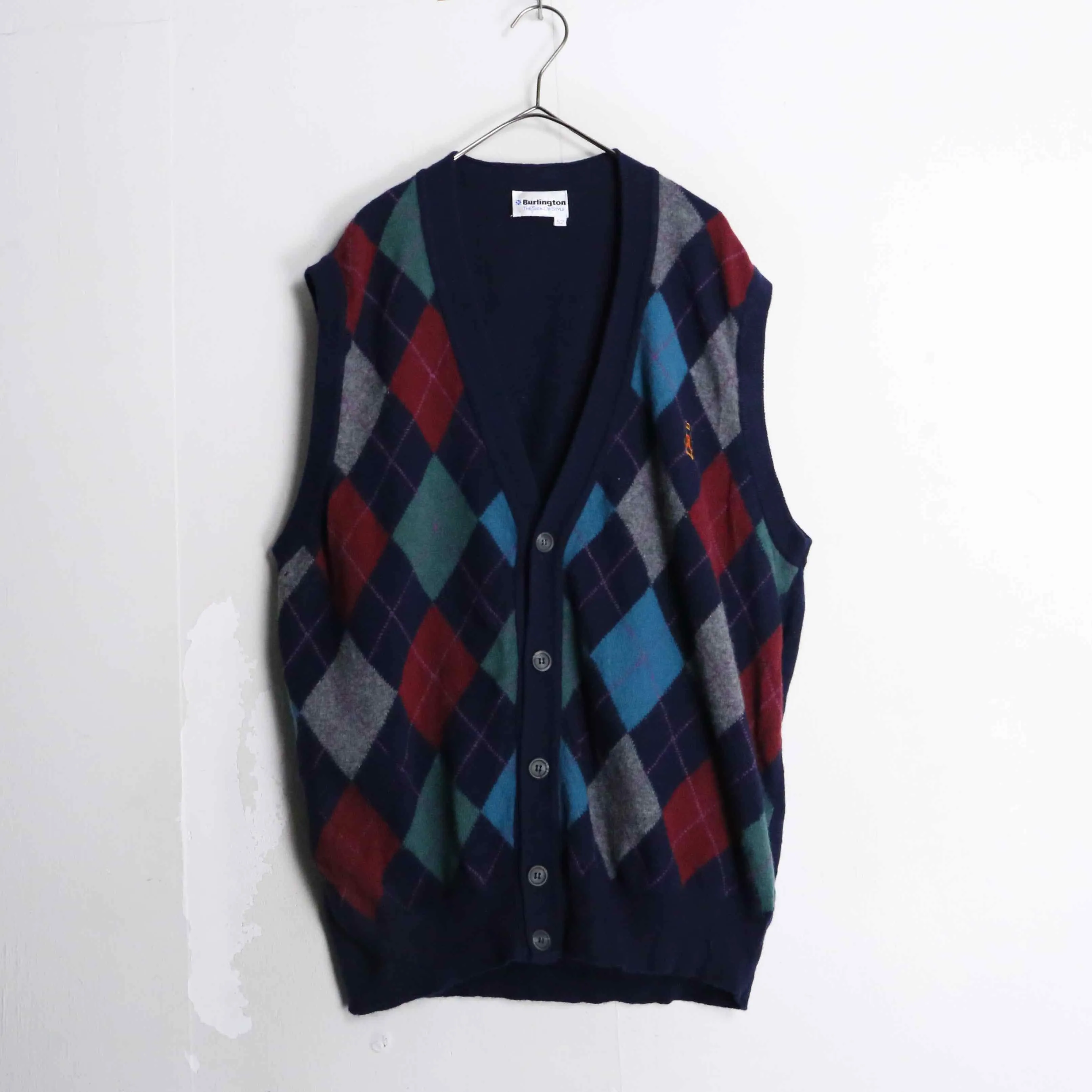 mulch color argyle check knit vest