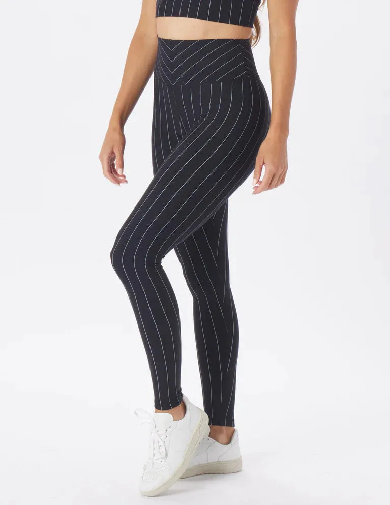 Pursuit Legging Black/White Pin Stripe