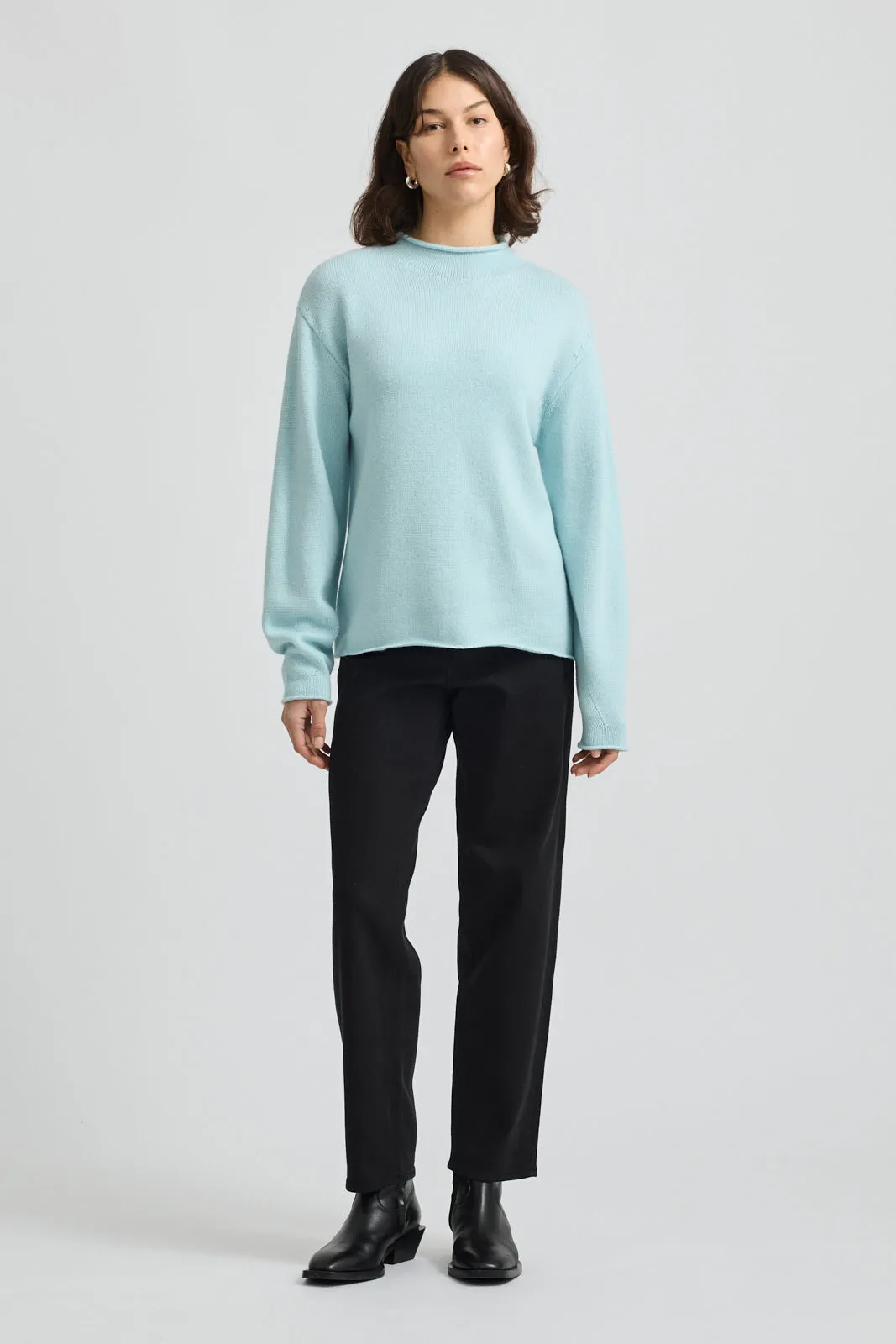 RELAXED FIT MOCK NECK