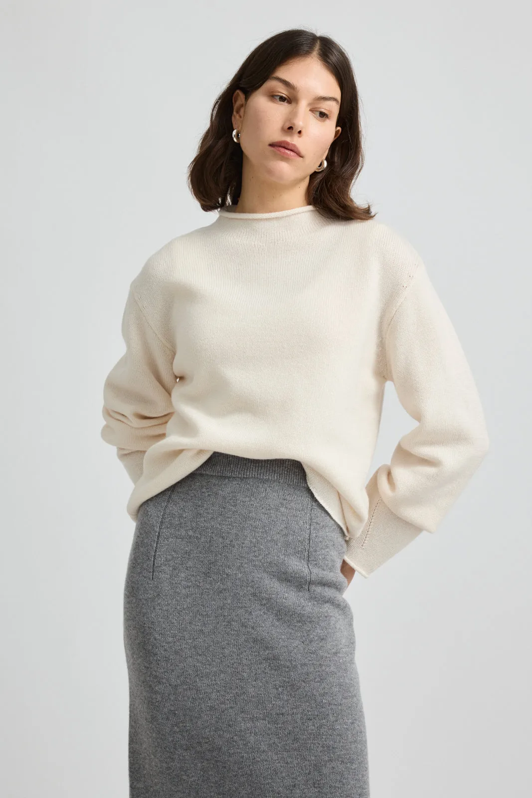 RELAXED FIT MOCK NECK