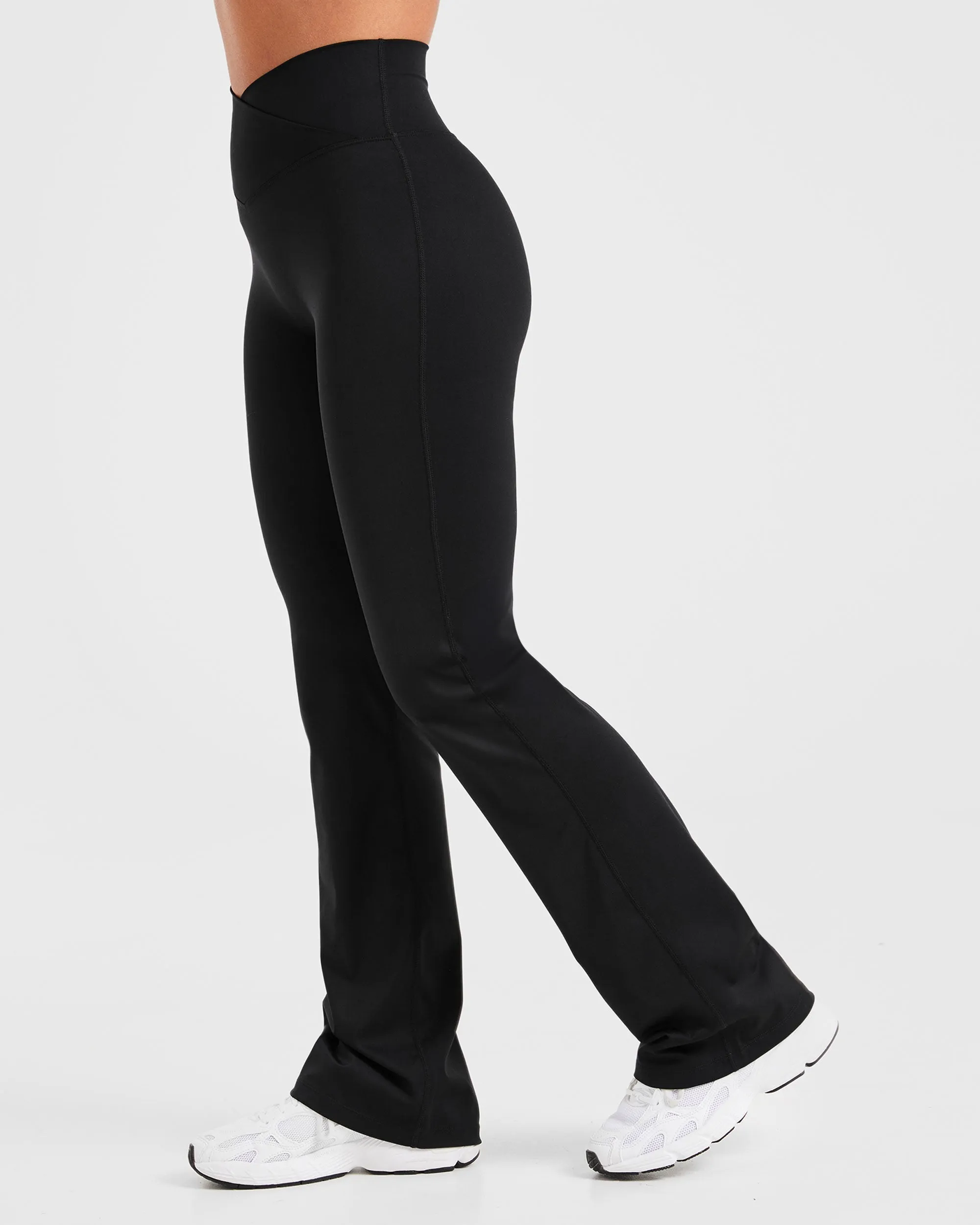 Sculpt Wrap Flared Leggings - Black