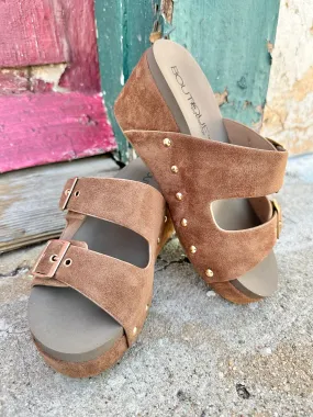 Twinkie Cognac Suede Wedge