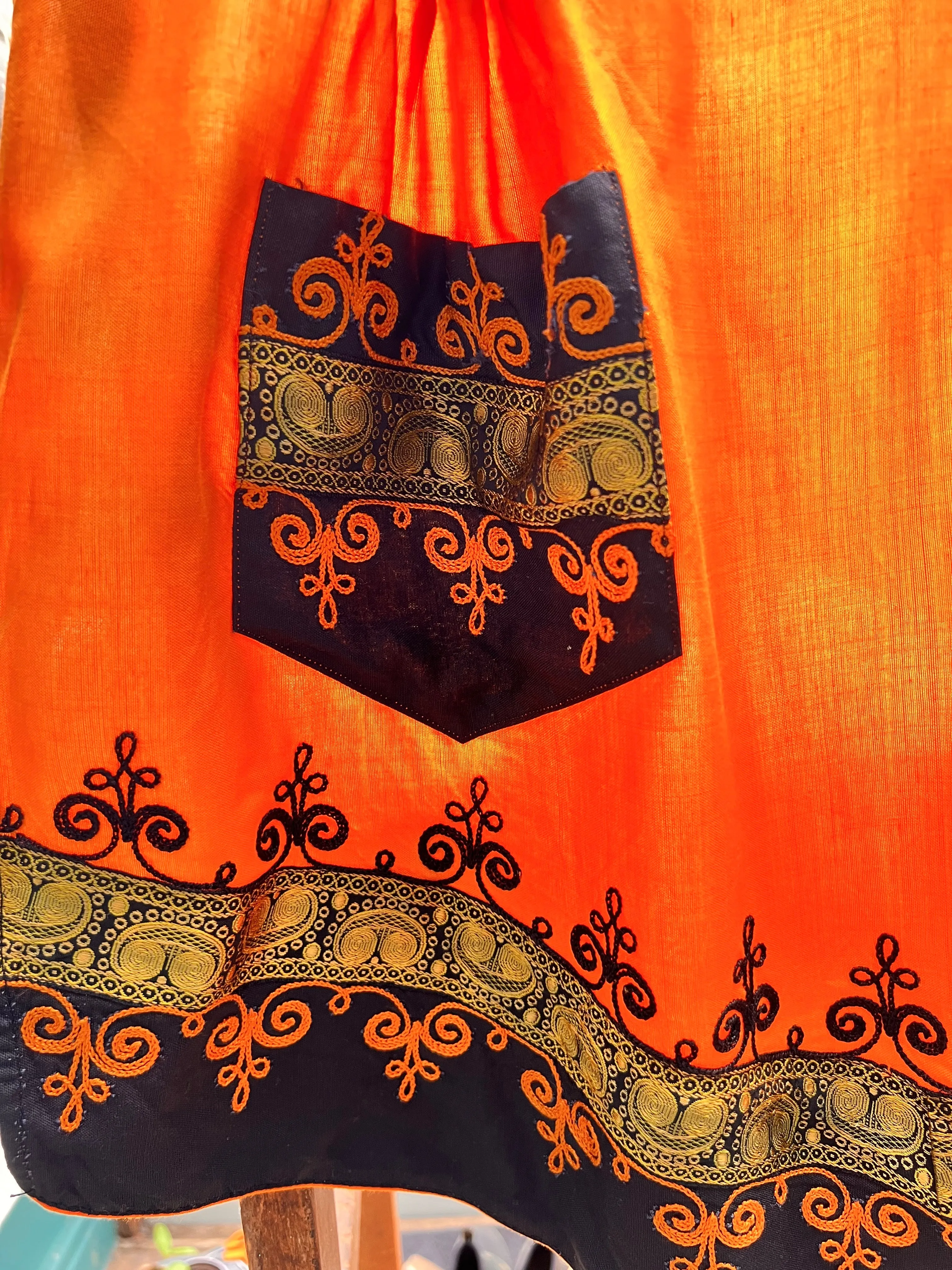 Vibrant and Daring Vintage Apron.