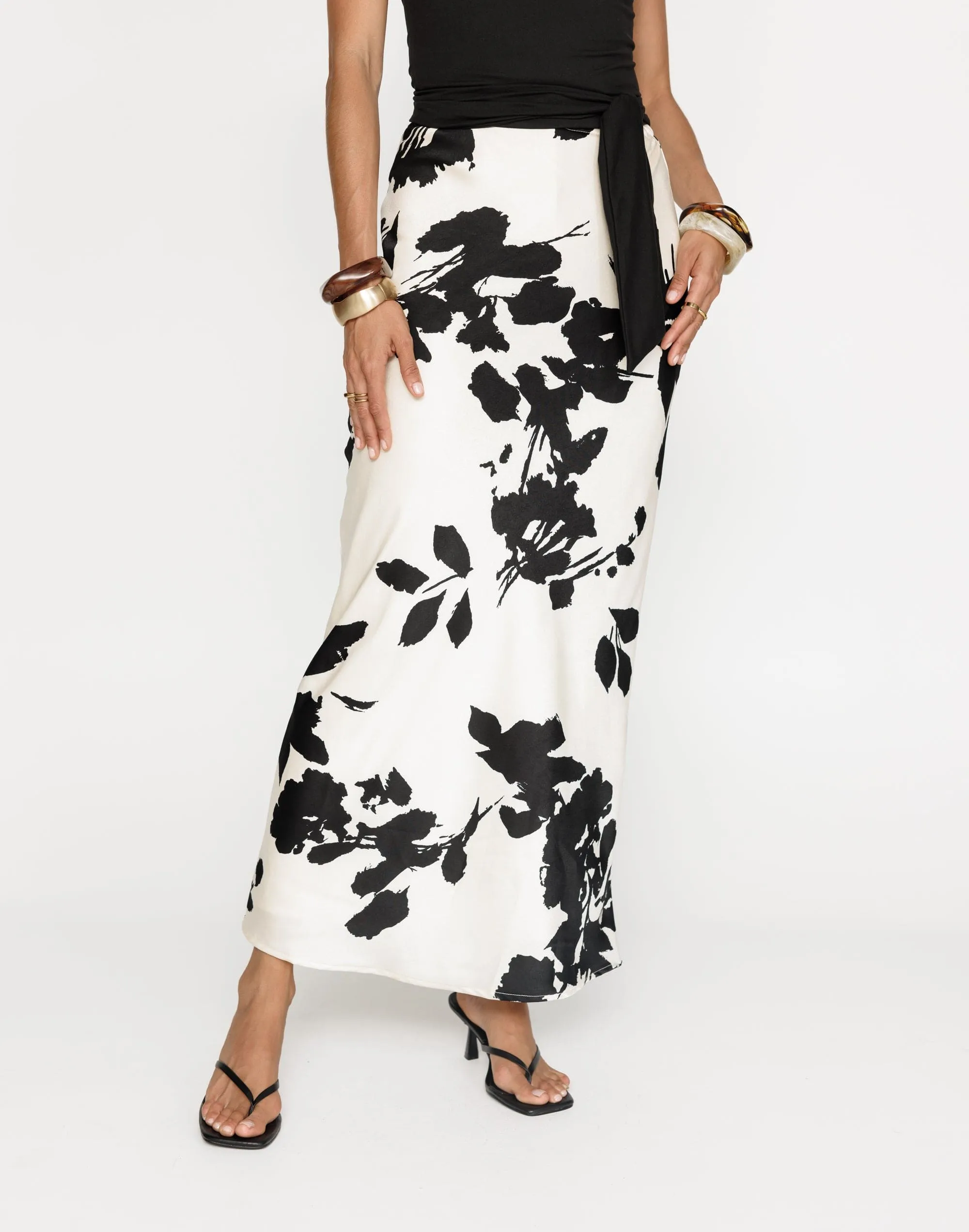 Zaya Maxi Skirt (Noir Bloom)